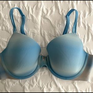 Victoria’s Secret Cloud Blue Bra, light love🤍